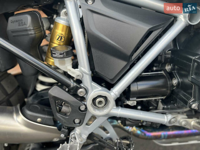 БМВ R 1250GS 2021 в Одессе на Automoto.ua Серый БМВ R 1250GS, объемом двигателя 1.25 л и пробегом 27 тыс. км за 20500 $, фото 5 на Automoto.ua