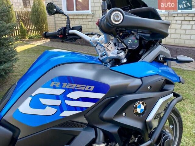 Синий БМВ R 1250GS, объемом двигателя 0 л и пробегом 40 тыс. км за 18000 $, фото 1 на Automoto.ua