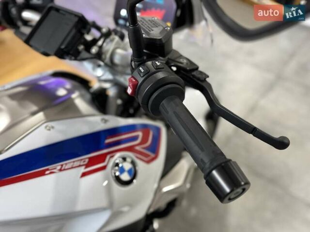 Белый БМВ R 1250R, объемом двигателя 1.25 л и пробегом 10 тыс. км за 16500 $, фото 14 на Automoto.ua