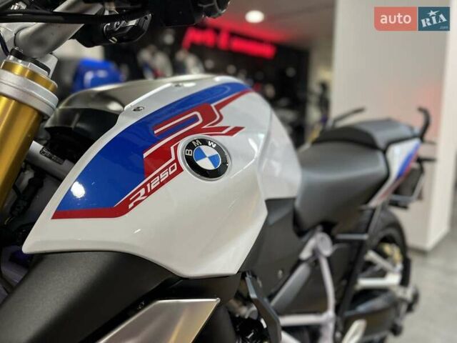 Белый БМВ R 1250R, объемом двигателя 1.25 л и пробегом 10 тыс. км за 16500 $, фото 17 на Automoto.ua