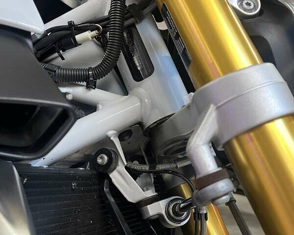 Белый БМВ R 1250R, объемом двигателя 1.25 л и пробегом 10 тыс. км за 16500 $, фото 30 на Automoto.ua
