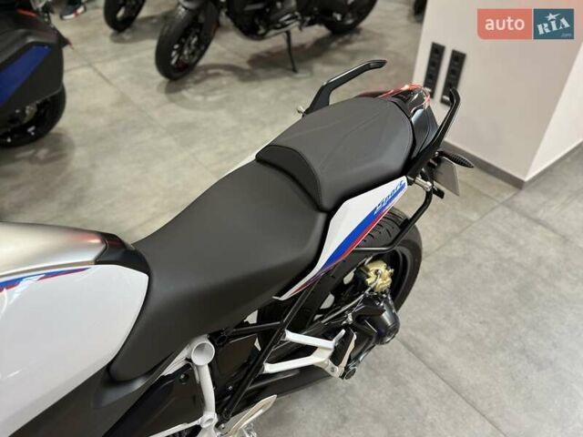 Белый БМВ R 1250R, объемом двигателя 1.25 л и пробегом 10 тыс. км за 16500 $, фото 18 на Automoto.ua