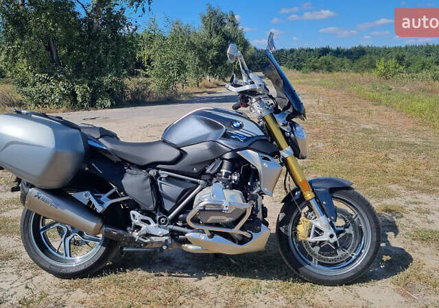 Серый БМВ R 1250R, объемом двигателя 1.25 л и пробегом 16 тыс. км за 18000 $, фото 2 на Automoto.ua
