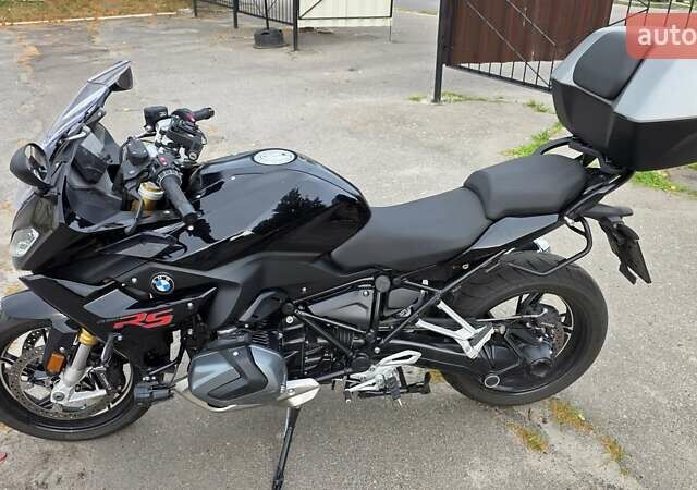 Черный БМВ R 1250RS, объемом двигателя 1.25 л и пробегом 3 тыс. км за 15000 $, фото 1 на Automoto.ua