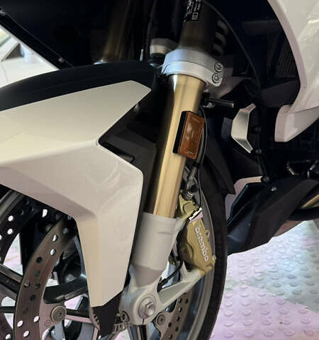 Білий БМВ R 1250RT, об'ємом двигуна 1.25 л та пробігом 8 тис. км за 28000 $, фото 2 на Automoto.ua