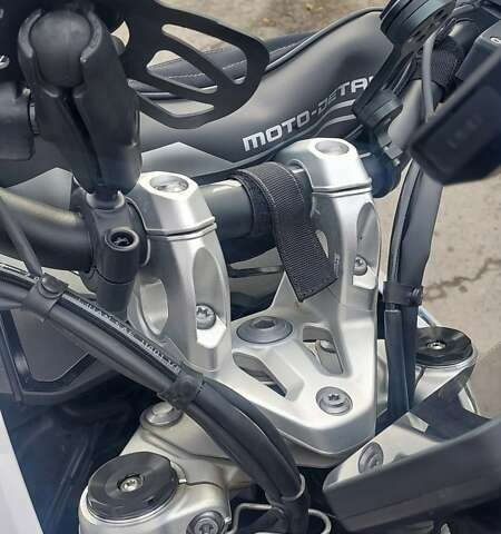 БМВ R 1300GS 2024 в Днепре (Днепропетровске) на Automoto.ua Белый БМВ R 1300GS, объемом двигателя 1.3 л и пробегом 15 тыс. км за 28000 $, фото 1 на Automoto.ua