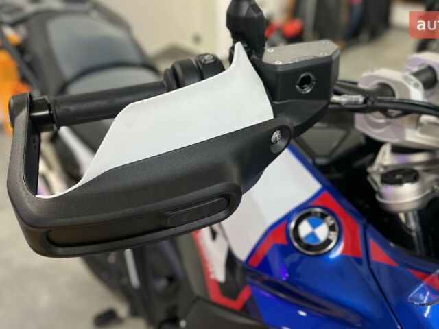 купить новое авто БМВ R 1300GS 2025 года от официального дилера АВТ Бавария Киев Вацлава Гавела БМВ фото