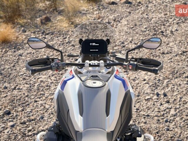 купить новое авто БМВ R 1300GS 2026 года от официального дилера АВТ Бавария Киев Вацлава Гавела БМВ фото