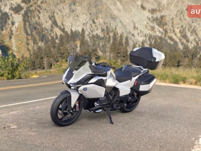 купити нове авто БМВ R 1300RT 2026 року від офіційного дилера АВТ Бавария Киев Вацлава Гавела БМВ фото