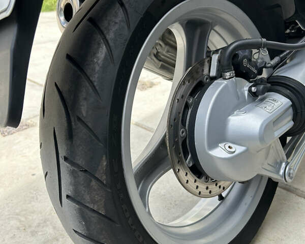 Красный БМВ R 850R, объемом двигателя 0.85 л и пробегом 27 тыс. км за 5200 $, фото 10 на Automoto.ua