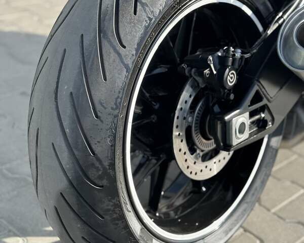 Белый БМВ S 1000R, объемом двигателя 1 л и пробегом 17 тыс. км за 12499 $, фото 19 на Automoto.ua
