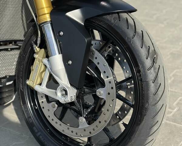 Белый БМВ S 1000R, объемом двигателя 1 л и пробегом 17 тыс. км за 12499 $, фото 15 на Automoto.ua