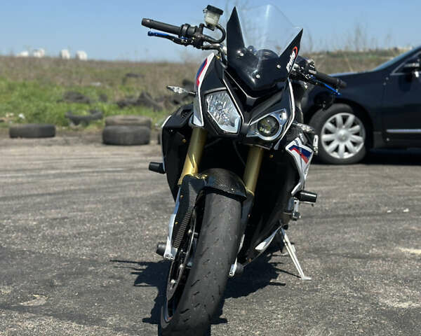 Белый БМВ S 1000R, объемом двигателя 1 л и пробегом 19 тыс. км за 13900 $, фото 21 на Automoto.ua