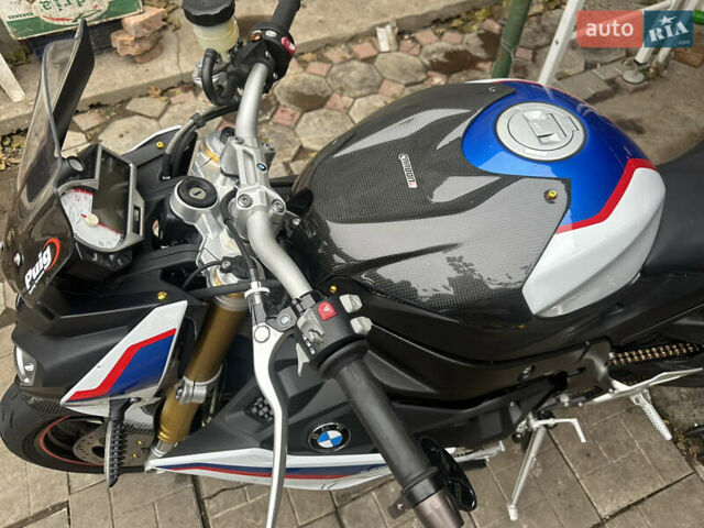 Белый БМВ S 1000R, объемом двигателя 1 л и пробегом 19 тыс. км за 13900 $, фото 4 на Automoto.ua