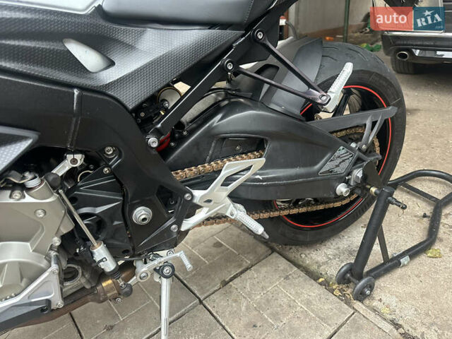 Белый БМВ S 1000R, объемом двигателя 1 л и пробегом 19 тыс. км за 13900 $, фото 2 на Automoto.ua