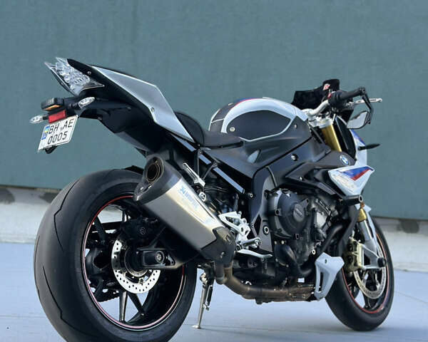 Білий БМВ S 1000R, об'ємом двигуна 1 л та пробігом 17 тис. км за 14000 $, фото 2 на Automoto.ua