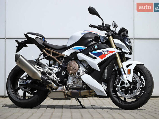 Белый БМВ S 1000R, объемом двигателя 1 л и пробегом 1 тыс. км за 25500 $, фото 2 на Automoto.ua