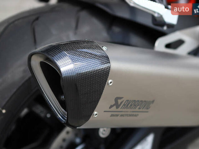 Белый БМВ S 1000R, объемом двигателя 1 л и пробегом 1 тыс. км за 25000 $, фото 13 на Automoto.ua