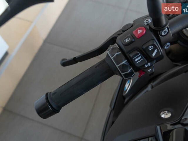 Черный БМВ S 1000R, объемом двигателя 1 л и пробегом 4 тыс. км за 19200 $, фото 11 на Automoto.ua
