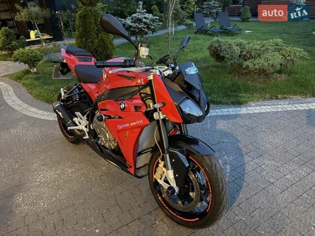 Красный БМВ S 1000R, объемом двигателя 1 л и пробегом 6 тыс. км за 17000 $, фото 18 на Automoto.ua