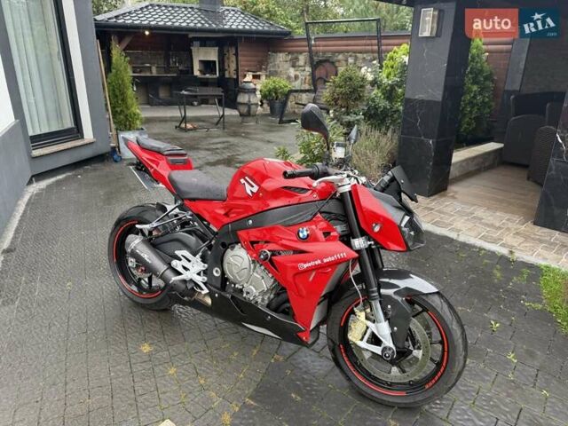 Красный БМВ S 1000R, объемом двигателя 1 л и пробегом 6 тыс. км за 14200 $, фото 23 на Automoto.ua