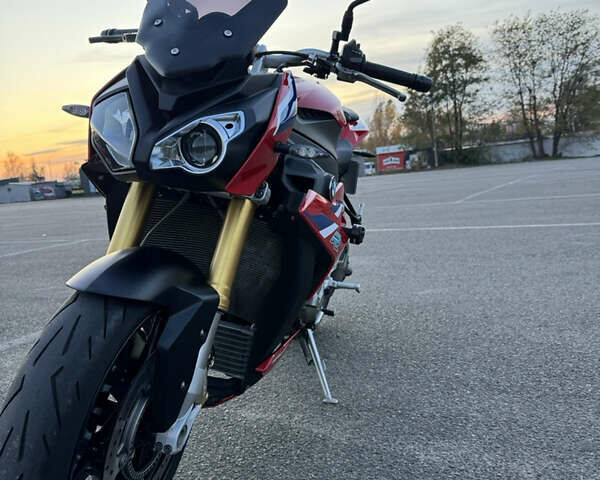 Червоний БМВ S 1000R, об'ємом двигуна 1 л та пробігом 12 тис. км за 14000 $, фото 6 на Automoto.ua