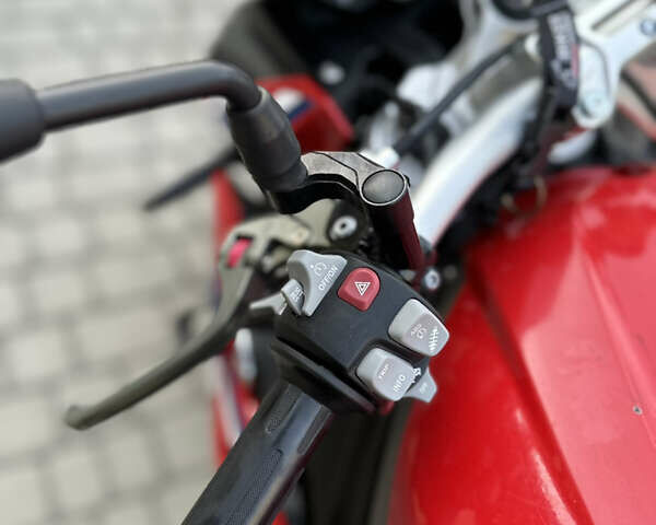 Красный БМВ S 1000R, объемом двигателя 1 л и пробегом 12 тыс. км за 12000 $, фото 5 на Automoto.ua