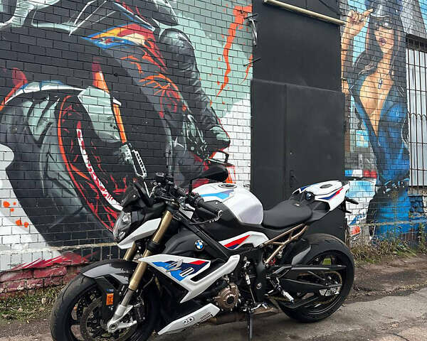 БМВ S 1000R, объемом двигателя 0 л и пробегом 19 тыс. км за 19000 $, фото 3 на Automoto.ua