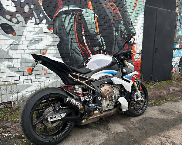 БМВ S 1000R, объемом двигателя 0 л и пробегом 19 тыс. км за 19000 $, фото 2 на Automoto.ua