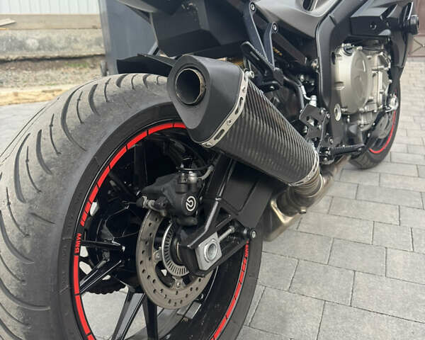 БМВ S 1000R, об'ємом двигуна 1 л та пробігом 11 тис. км за 15000 $, фото 4 на Automoto.ua