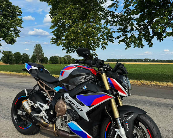 БМВ S 1000R, объемом двигателя 1 л и пробегом 10 тыс. км за 19400 $, фото 4 на Automoto.ua