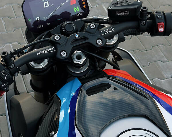БМВ S 1000R, объемом двигателя 1 л и пробегом 10 тыс. км за 19400 $, фото 8 на Automoto.ua