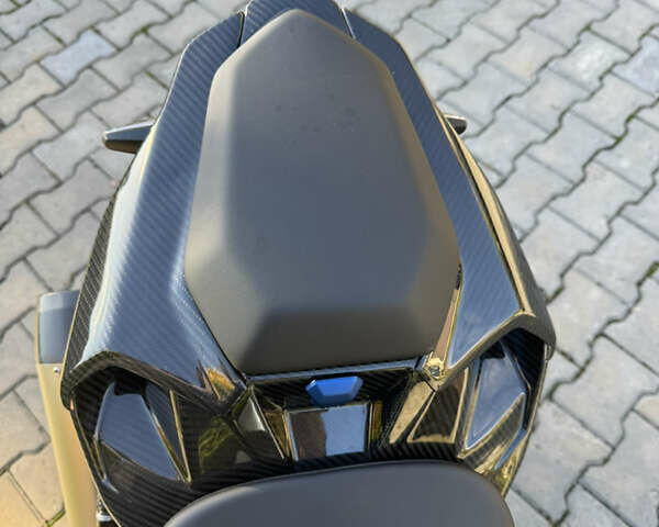 Сірий БМВ S 1000R, об'ємом двигуна 1 л та пробігом 7 тис. км за 21900 $, фото 10 на Automoto.ua