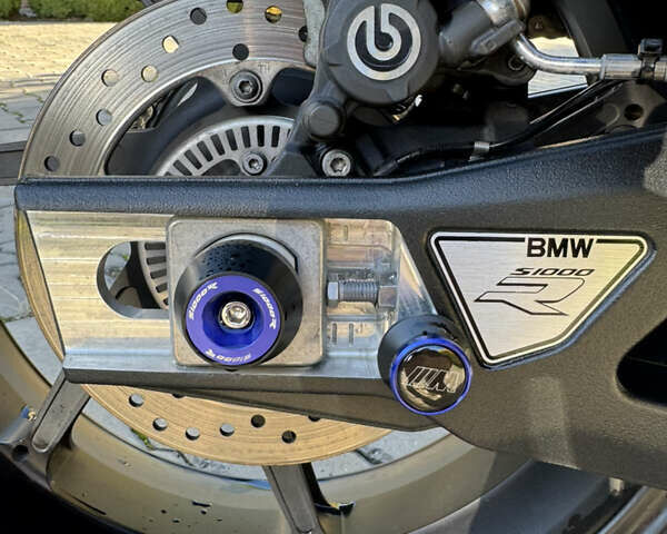 Сірий БМВ S 1000R, об'ємом двигуна 1 л та пробігом 7 тис. км за 21900 $, фото 5 на Automoto.ua