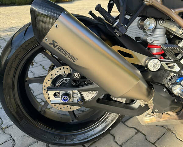 Сірий БМВ S 1000R, об'ємом двигуна 1 л та пробігом 7 тис. км за 21900 $, фото 2 на Automoto.ua