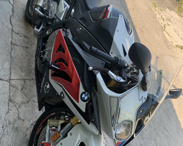 Білий БМВ S 1000RR, об'ємом двигуна 1 л та пробігом 22 тис. км за 11999 $, фото 2 на Automoto.ua