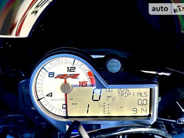 Белый БМВ S 1000RR, объемом двигателя 1 л и пробегом 3 тыс. км за 17777 $, фото 10 на Automoto.ua