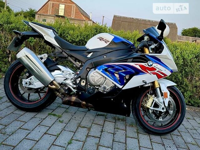 Белый БМВ S 1000RR, объемом двигателя 1 л и пробегом 3 тыс. км за 17777 $, фото 2 на Automoto.ua