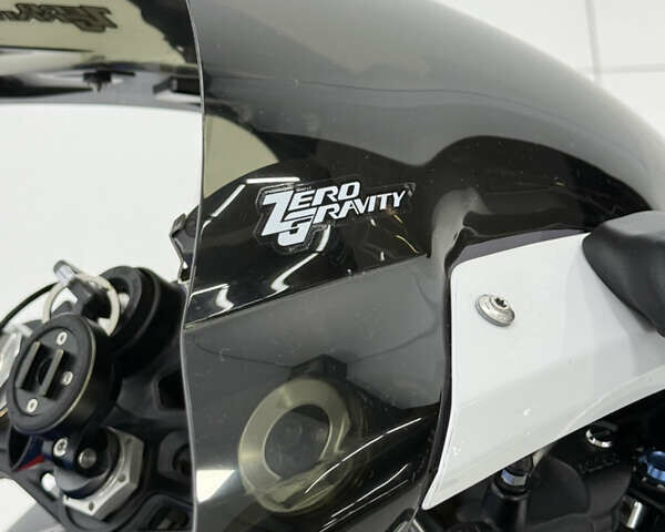 Белый БМВ S 1000RR, объемом двигателя 1 л и пробегом 15 тыс. км за 24500 $, фото 14 на Automoto.ua