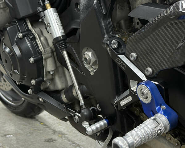 Белый БМВ S 1000RR, объемом двигателя 1 л и пробегом 8 тыс. км за 24500 $, фото 9 на Automoto.ua