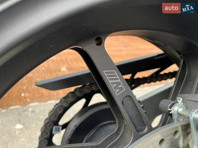 Білий БМВ S 1000RR, об'ємом двигуна 1 л та пробігом 1 тис. км за 29722 $, фото 13 на Automoto.ua