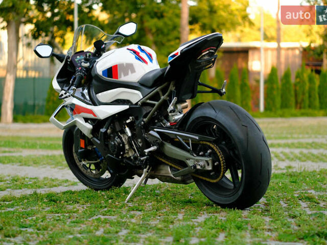 Білий БМВ S 1000RR, об'ємом двигуна 1 л та пробігом 3 тис. км за 33000 $, фото 2 на Automoto.ua
