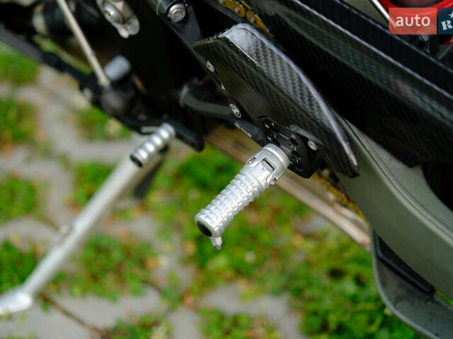 Білий БМВ S 1000RR, об'ємом двигуна 1 л та пробігом 3 тис. км за 33000 $, фото 15 на Automoto.ua