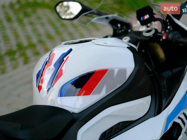 Білий БМВ S 1000RR, об'ємом двигуна 1 л та пробігом 3 тис. км за 33000 $, фото 7 на Automoto.ua