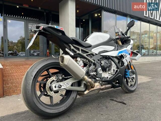 Білий БМВ S 1000RR, об'ємом двигуна 1 л та пробігом 1 тис. км за 29722 $, фото 10 на Automoto.ua