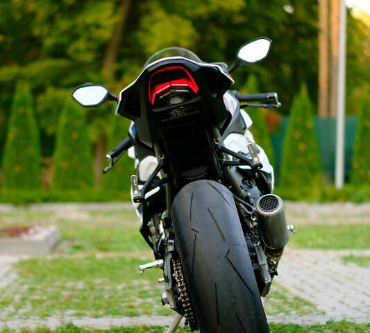 Білий БМВ S 1000RR, об'ємом двигуна 1 л та пробігом 3 тис. км за 33000 $, фото 5 на Automoto.ua