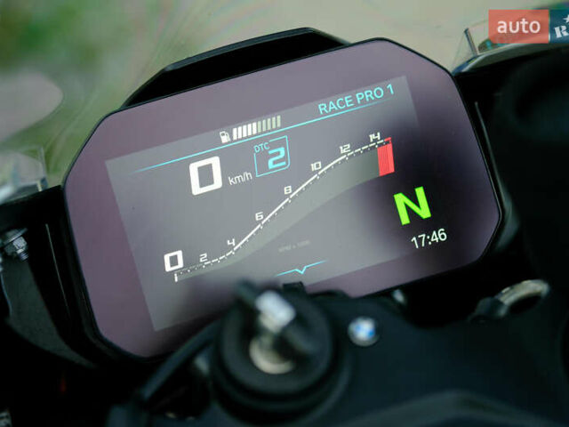 Білий БМВ S 1000RR, об'ємом двигуна 1 л та пробігом 3 тис. км за 33000 $, фото 13 на Automoto.ua