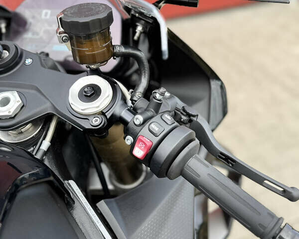 Чорний БМВ S 1000RR, об'ємом двигуна 1 л та пробігом 5 тис. км за 33000 $, фото 7 на Automoto.ua