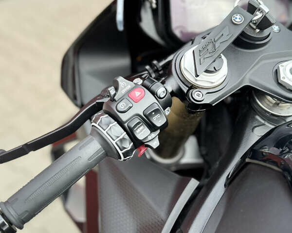 Чорний БМВ S 1000RR, об'ємом двигуна 1 л та пробігом 5 тис. км за 33000 $, фото 6 на Automoto.ua