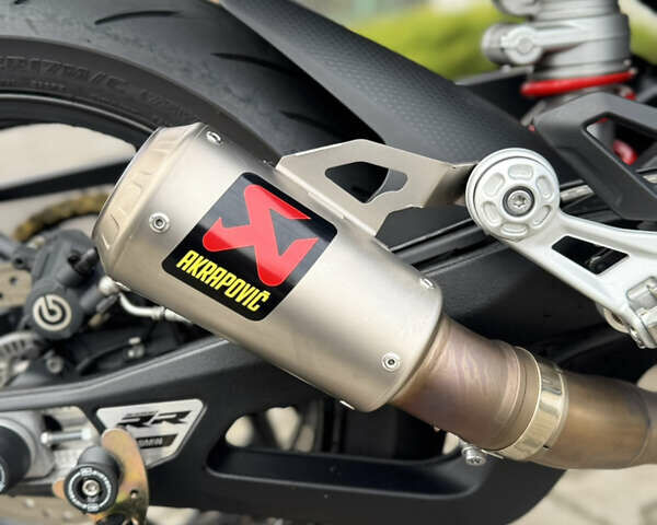 Чорний БМВ S 1000RR, об'ємом двигуна 1 л та пробігом 5 тис. км за 33000 $, фото 11 на Automoto.ua